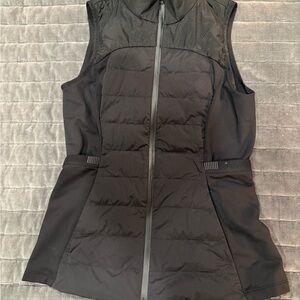 Lululemon Vest. Perfect Condition. Fits like Small